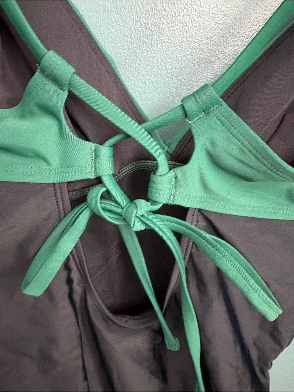 Cupshe NWT Green & Black Tummy Control Cut-Out One-Piece Swimsuit LT Large Tall